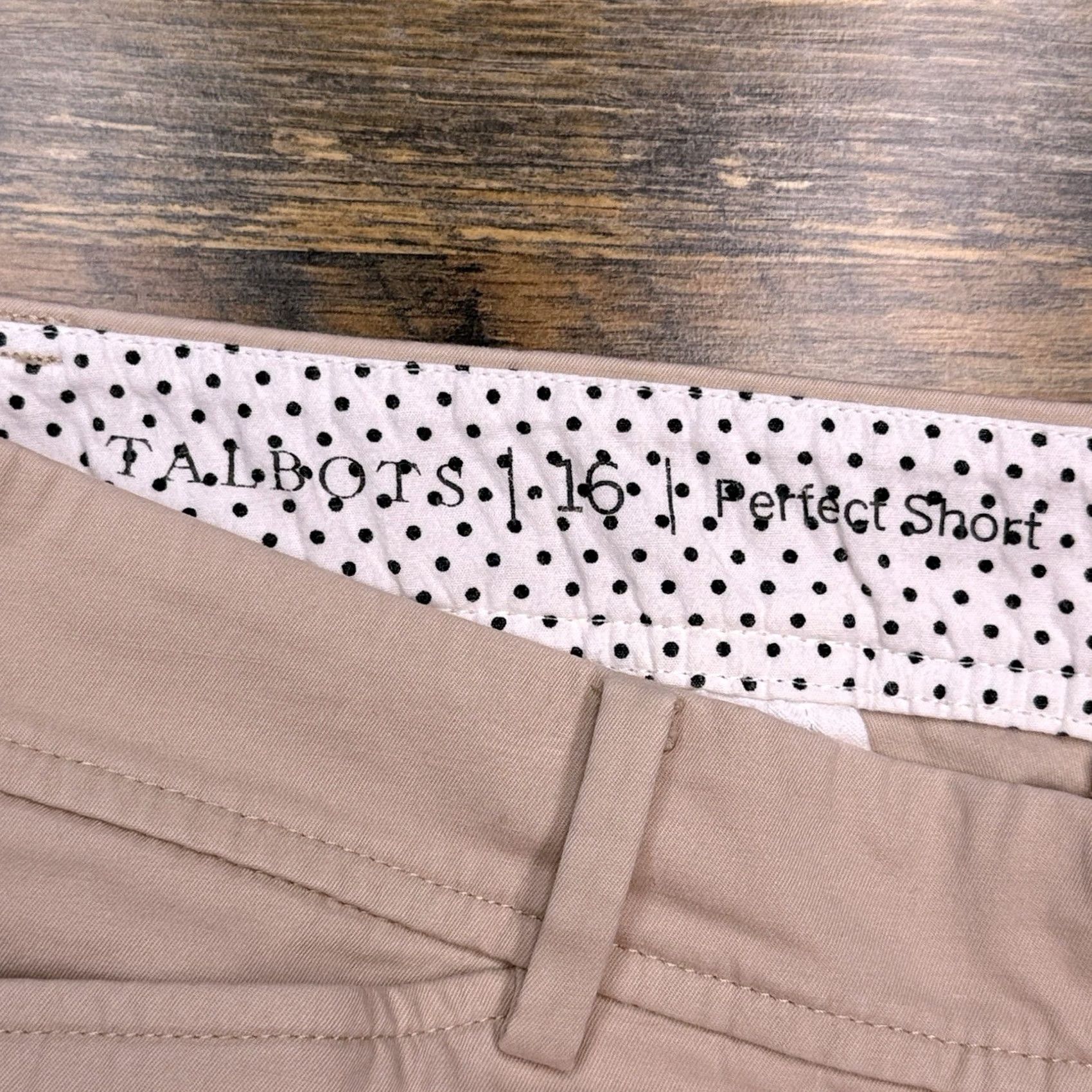 Talbots Talbots Womens 16 Tan High Rise Stretch Chino Shorts 6.5in Inseam Brown Regular Size 38" / US 16 / IT 52 - 3 Thumbnail