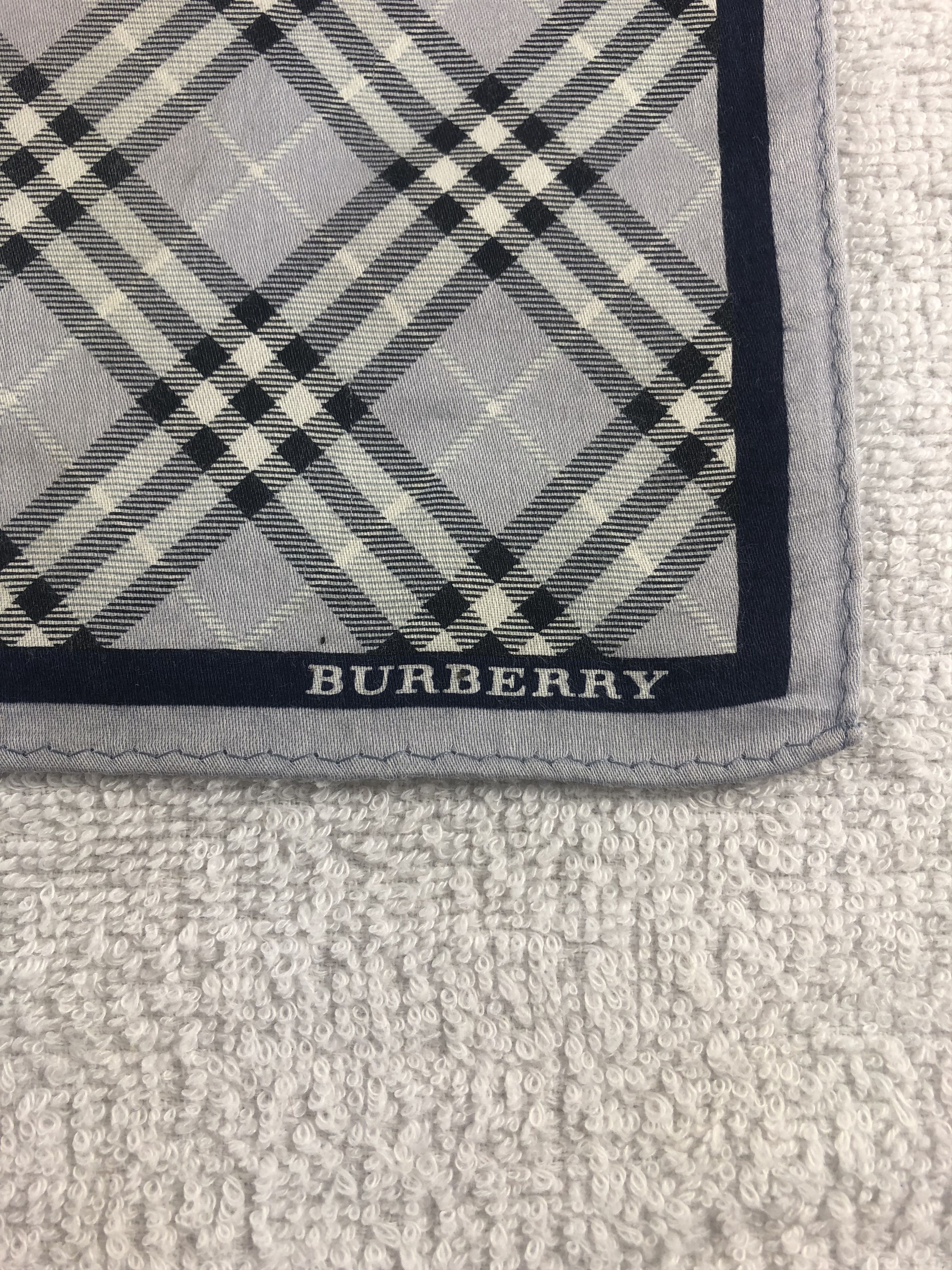 Burberry Burberry Handkerchief / Bandana / Neckerchief Size ONE SIZE - 5 Thumbnail