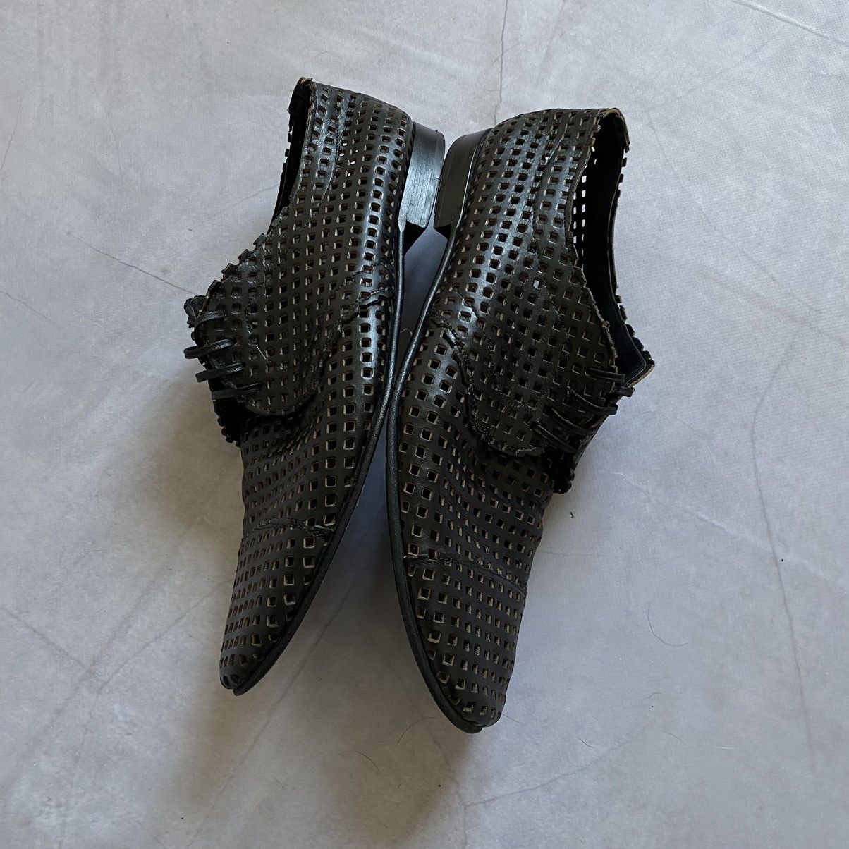 Dolce & Gabbana Archive Vintage Dolce Gabbana Leather Avant-Garde Shoes Size US 11 / EU 44 - 2 Thumbnail