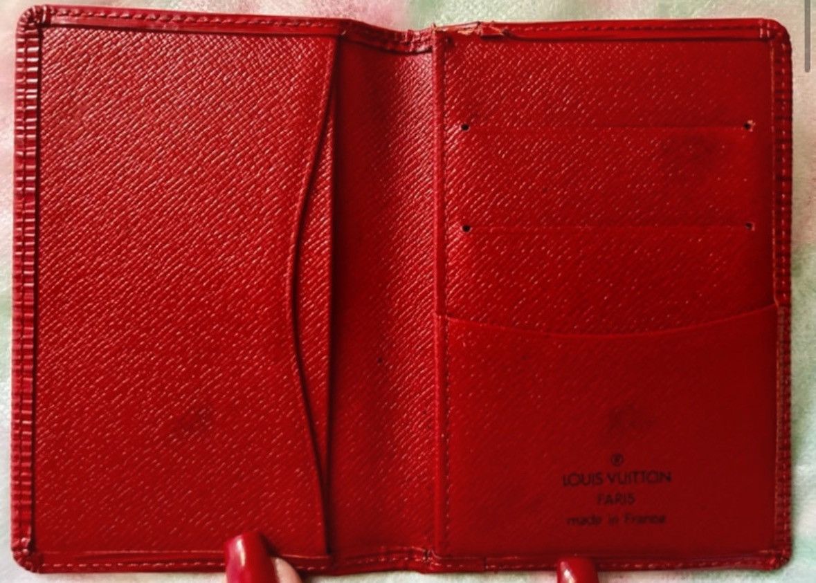 Louis Vuitton Louis Vuitton Epi Leather Card Case Size ONE SIZE - 3 Thumbnail