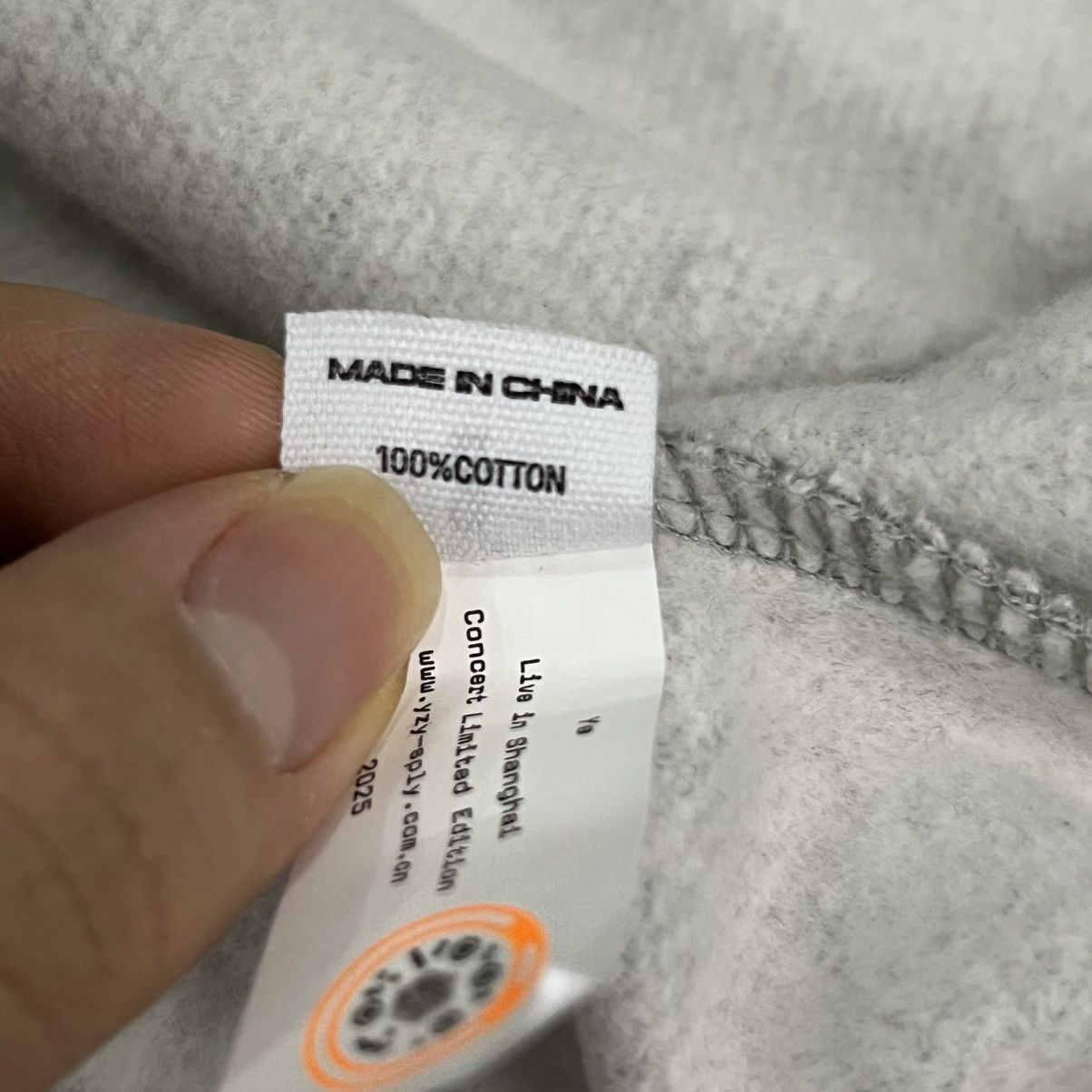 Yeezy Yeezy SZNX ShangHai CHINA Zip Hoodie Size US M / EU 48-50 / 2 - 23 Thumbnail