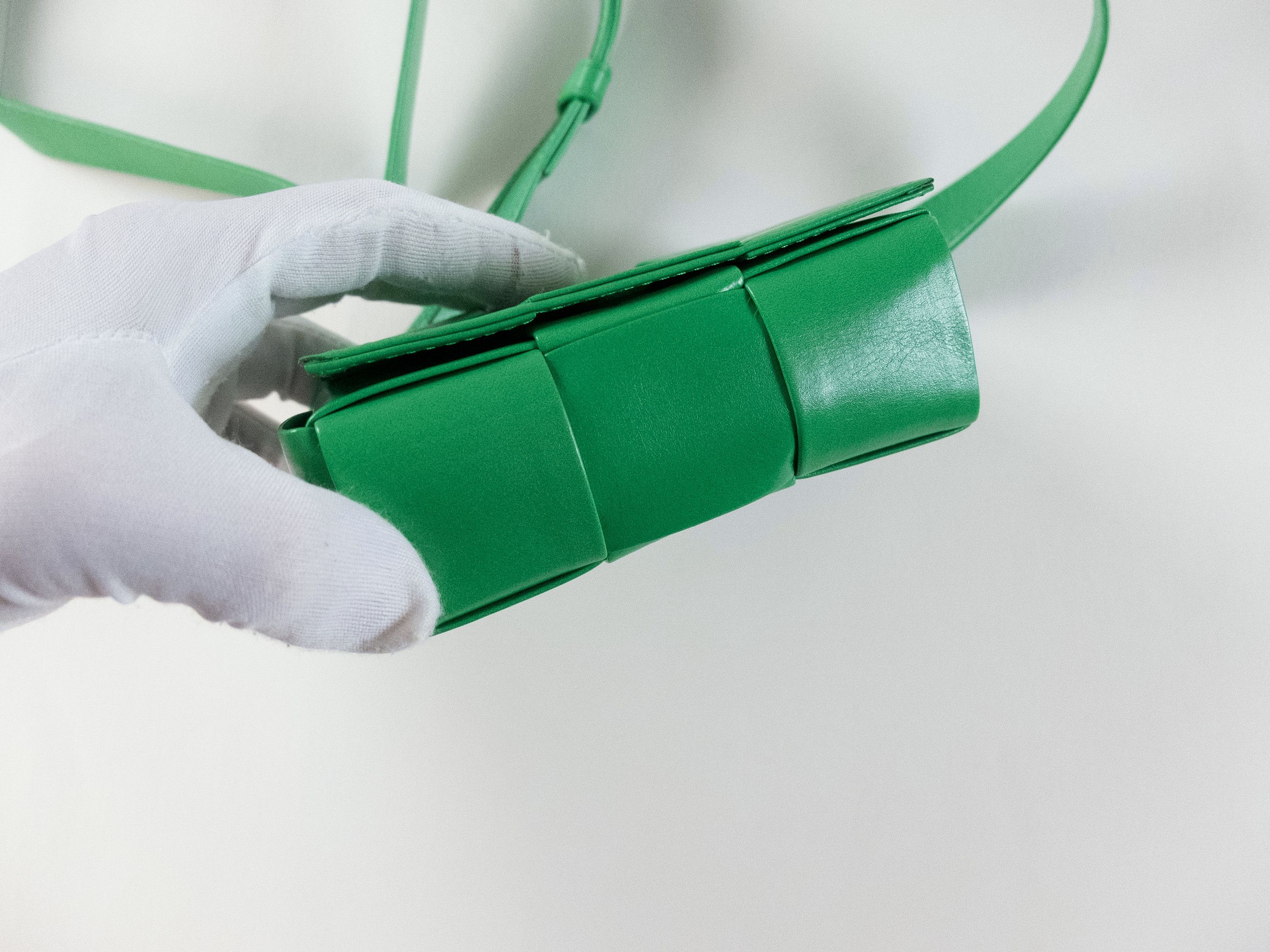 Bottega Veneta BOTTEGA VENETA Candy Cassette green paper leather mini bag Size ONE SIZE - 6 Thumbnail