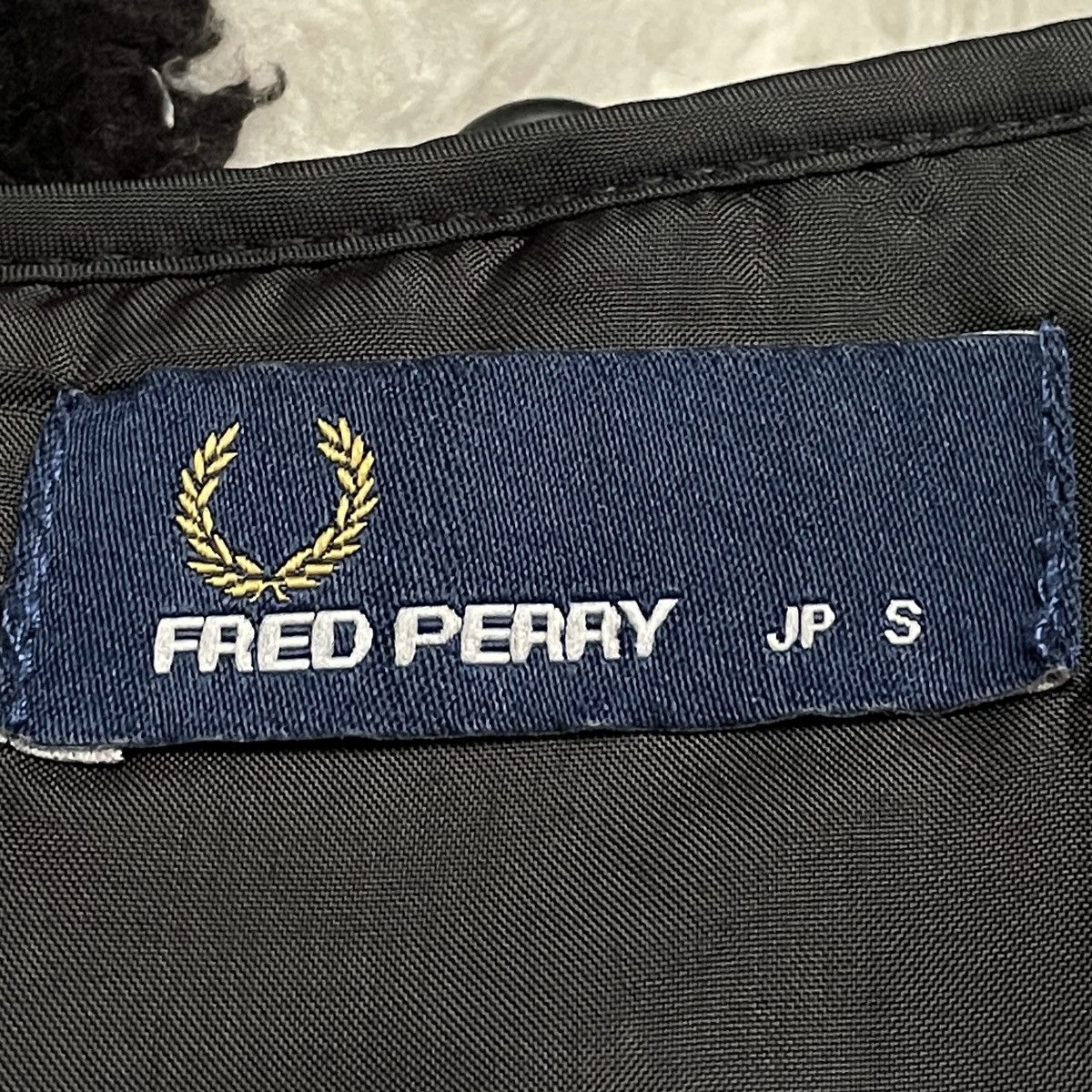 Fred Perry × Vintage Vintage Brand Fred Perry Fur Inner Vest 1990s Size US S / EU 44-46 / 1 - 9 Thumbnail