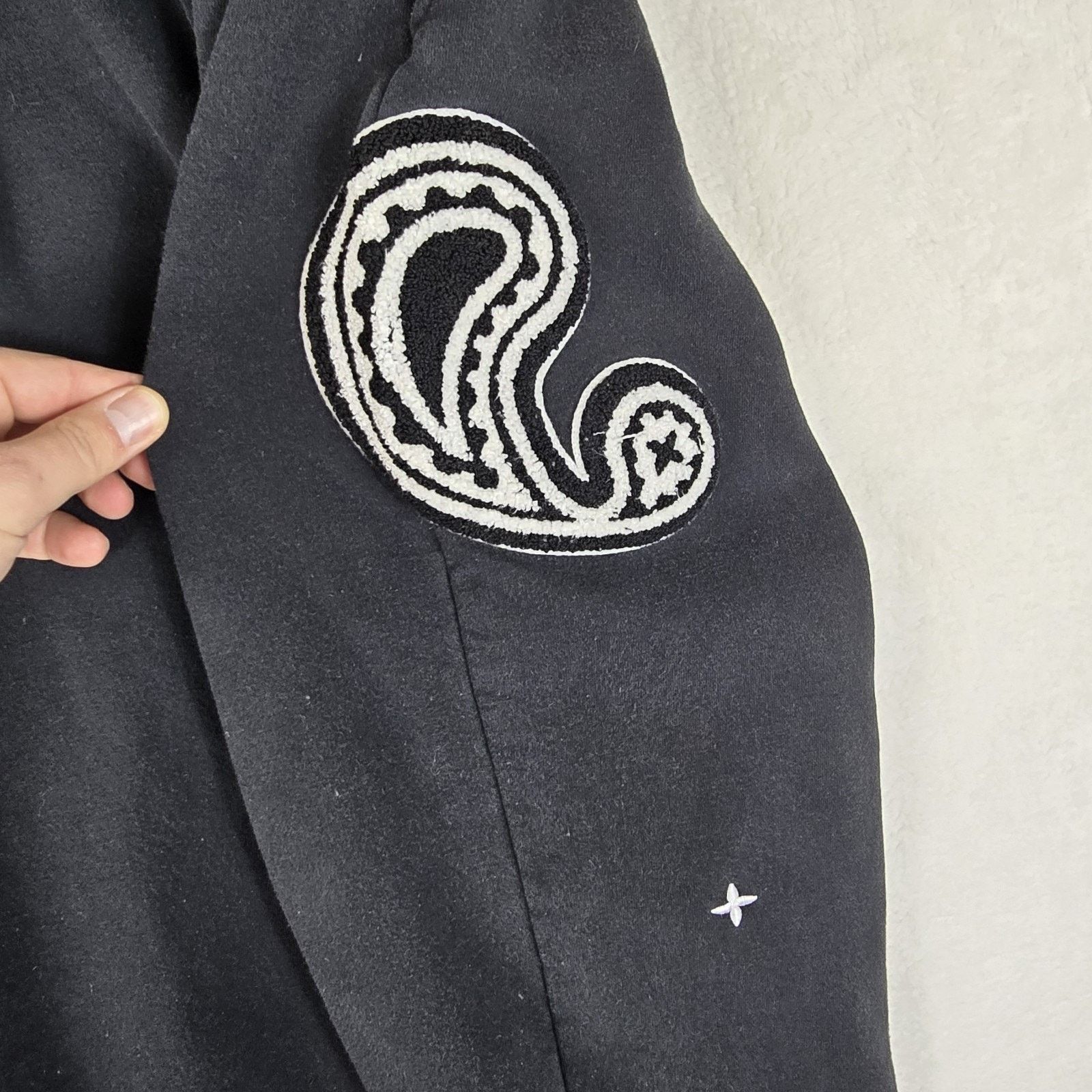 EPTM. EPTM Paisley Embroidered Black Sweatpants Men's Size XL 36 Size US 31 - 9 Thumbnail