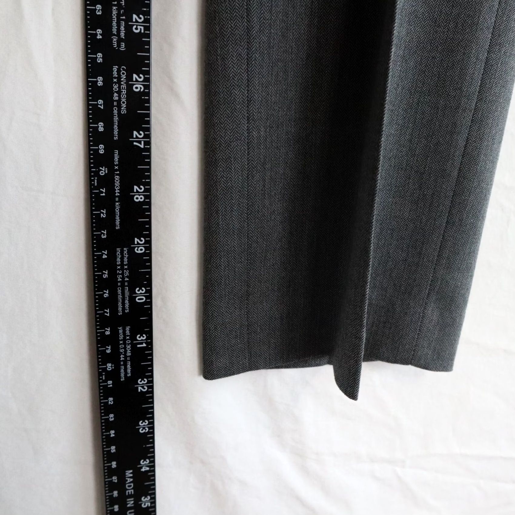 Vintage J. Ferrar Pants Mens 34x32 Slim Fit Dress Pants Gray Herringbone Flat Front City Classic Size US 34 / EU 50 - 6 Thumbnail