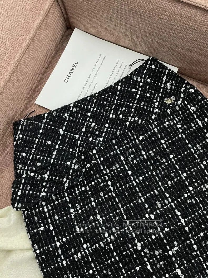 Chanel Chanel Equestrian Tweed Sequin Skirt. Size US 38 / EU 54 - 4 Thumbnail