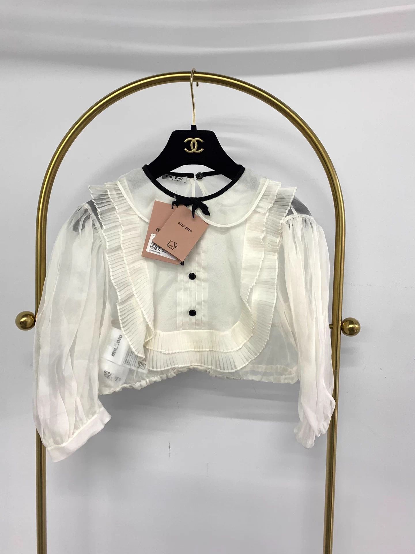 Miu Miu MIU MIU White Silk Top 38 Size S / US 4 / IT 40 - 1 Thumbnail