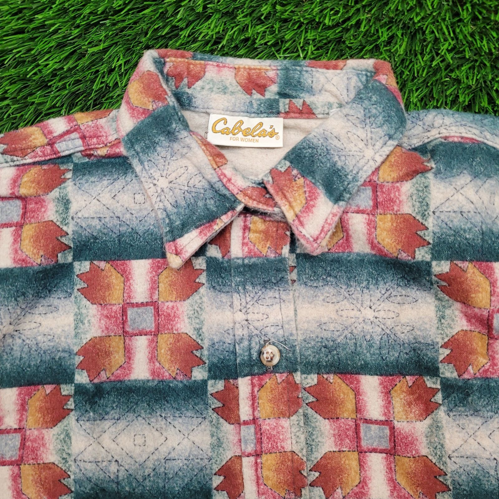 Cabelas VTG Cabela's Aztec Flannel Shirt Womens XL Oversized Chamois Size XL / US 12-14 / IT 48-50 - 2 Thumbnail