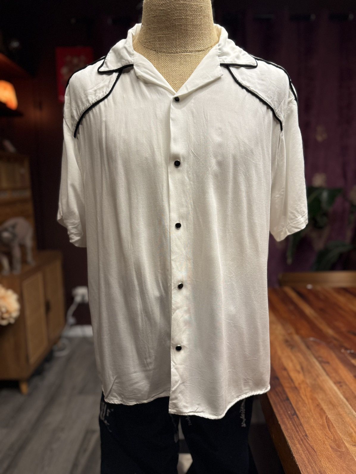 Asos Silky White Retro Button-Up Shirt with Black Piping Size US L / EU 52-54 / 3 - 1 Thumbnail