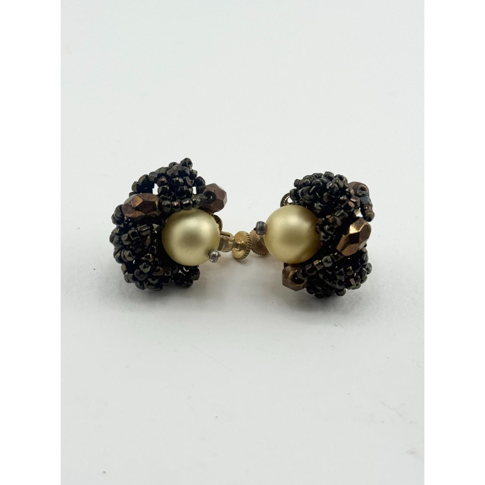 Vintage Vendome beaded pearl clip on earrings Size ONE SIZE - 3 Thumbnail