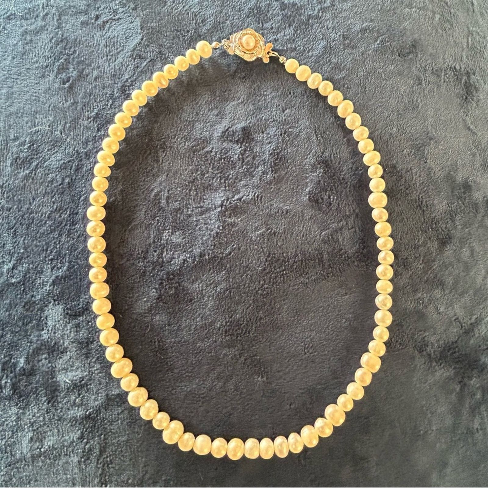 Handmade Handcrafted elegant classy white freshwater pearl necklace Size ONE SIZE - 8 Thumbnail