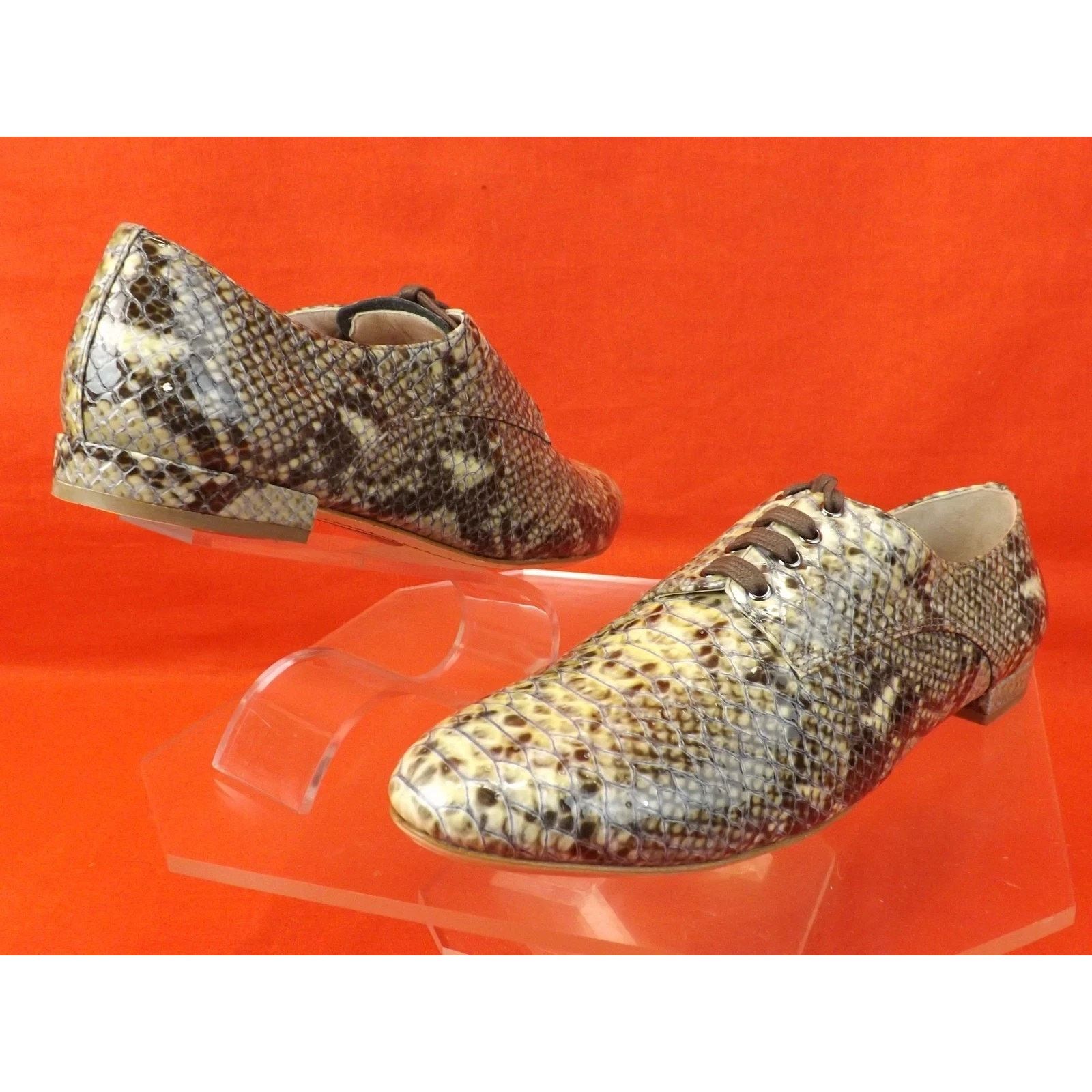 Miu Miu MIU MIU PRADA GRAY PYTHON PRINTED LEATHER FLATS OXFORDS 41.5 Size US 11.5 / IT 41.5 - 6 Thumbnail