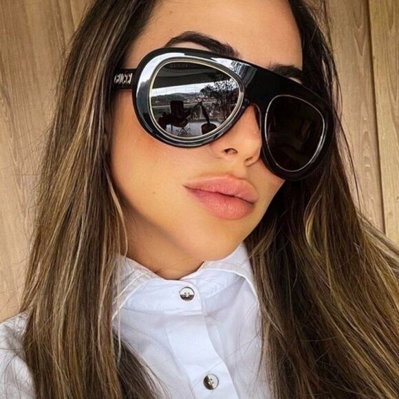 Gucci GG1152S 001 Sunglasses Black/Gold Aviator Frame display picture 2