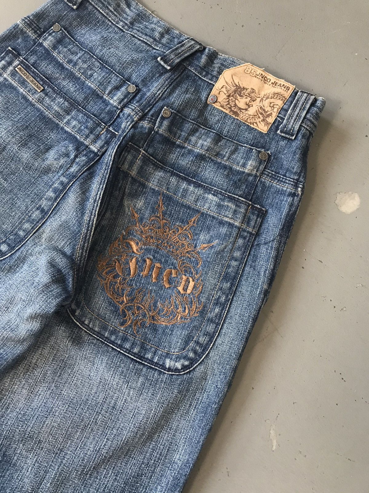 JNCO × Southpole × Vintage Vintage 90s Jnco 👑 🐉 embroidered denim (kids size) Size 25" / US 0 / IT 36 - 8 Thumbnail