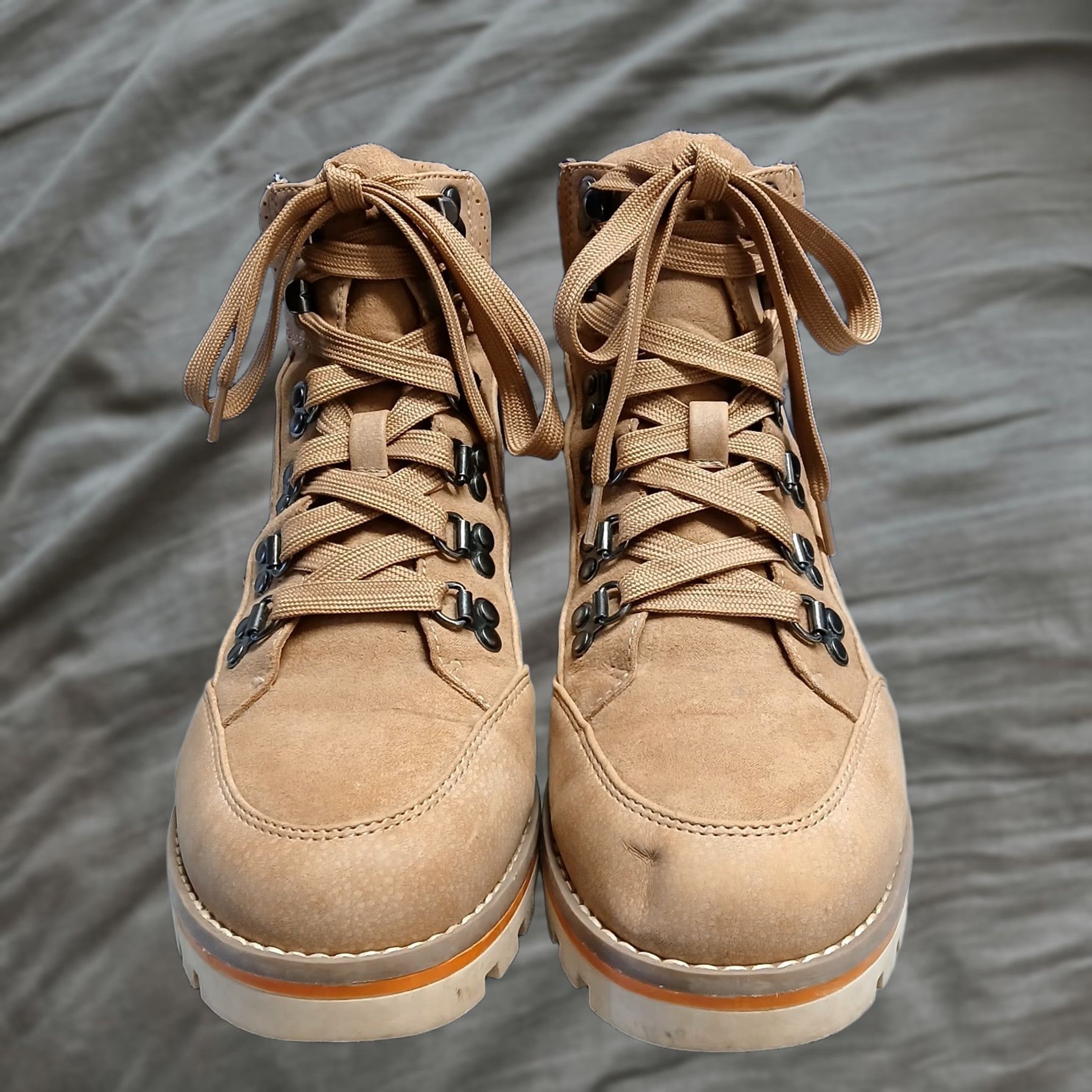 Vintage Crown Vintage Ankle Boots Womens US 7M Brown Hiking Lug Sole Round Toe Lace Up Boots Womens Size 7 Pre-owned Crown Vintage, Black Sticker 8 Size US 7 / IT 37 - 1 Thumbnail