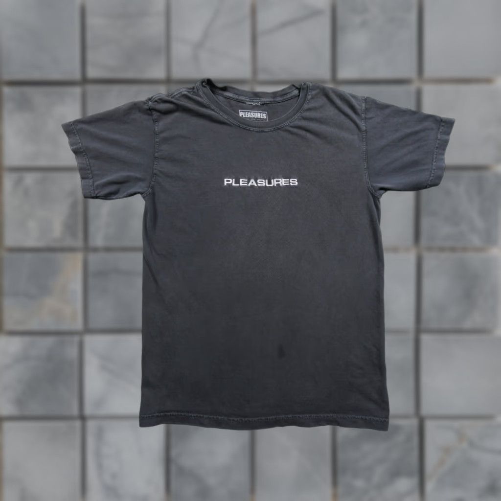 Pleasures Pleasures Shirt Mens Small Black Faded Graphic Tee Streetwear Crewneck Adult Shirt Mens Small Black Graphic Tee Streetwear Crewneck Adult Size US S / EU 44-46 / 1 - 1 Thumbnail