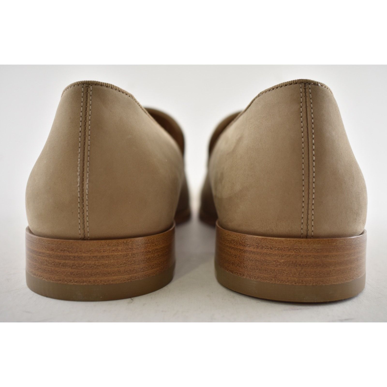 Christian Louboutin Christian Louboutin Mens Danny Flex Flat Lionne Beige 42 9 Size US 9 / EU 42 - 16 Thumbnail