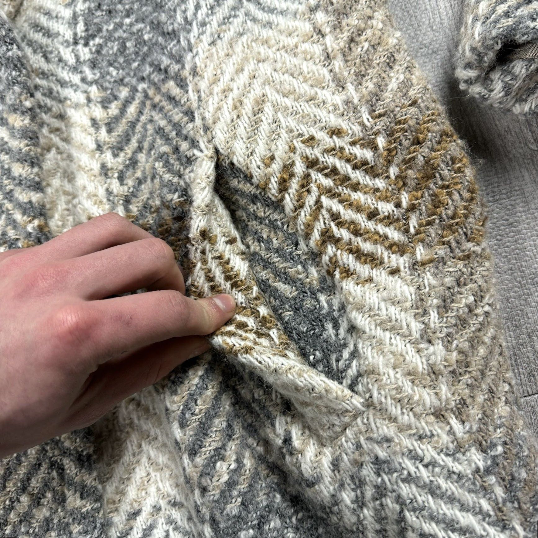 Gerard Darel VINTAGE Gerard Darel Women's Tweed Coat Jacket Plaid Chevron Beige Medium Fall Winter 6 Size M / US 6-8 / IT 42-44 - 3 Thumbnail