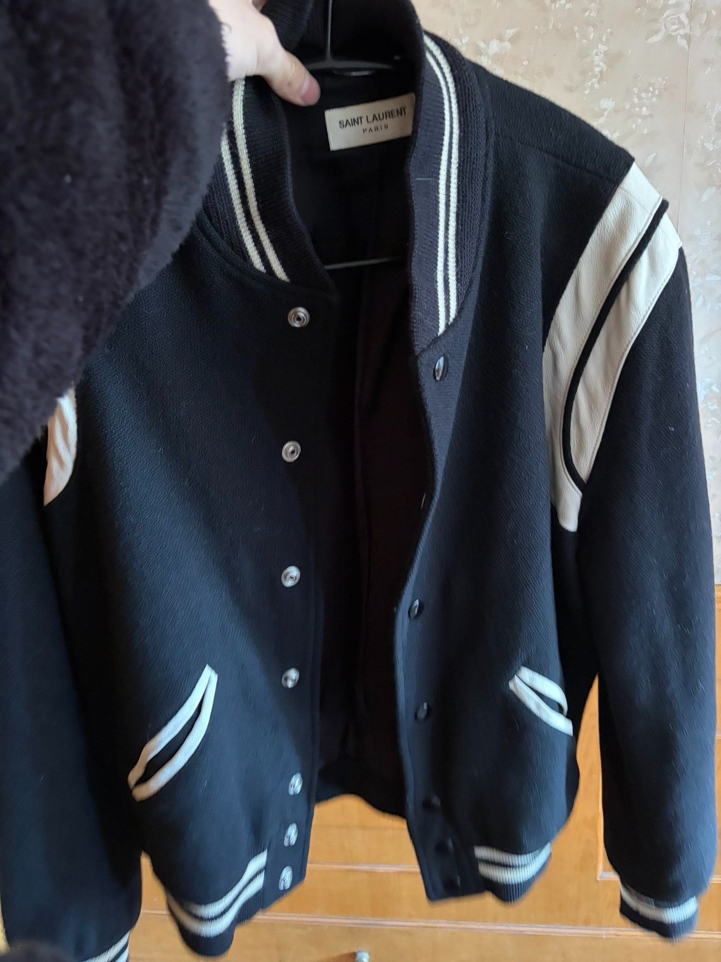 Saint Laurent Paris Saint Laurent Black Leather Sleeve Baseball Jacket Size US S / EU 44-46 / 1 - 1 Thumbnail