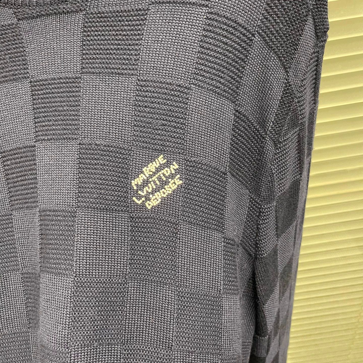 Louis Vuitton Louis Vuitton x Pharrell SS24 Checkered Sweater L New Size US L / EU 52-54 / 3 - 4 Thumbnail