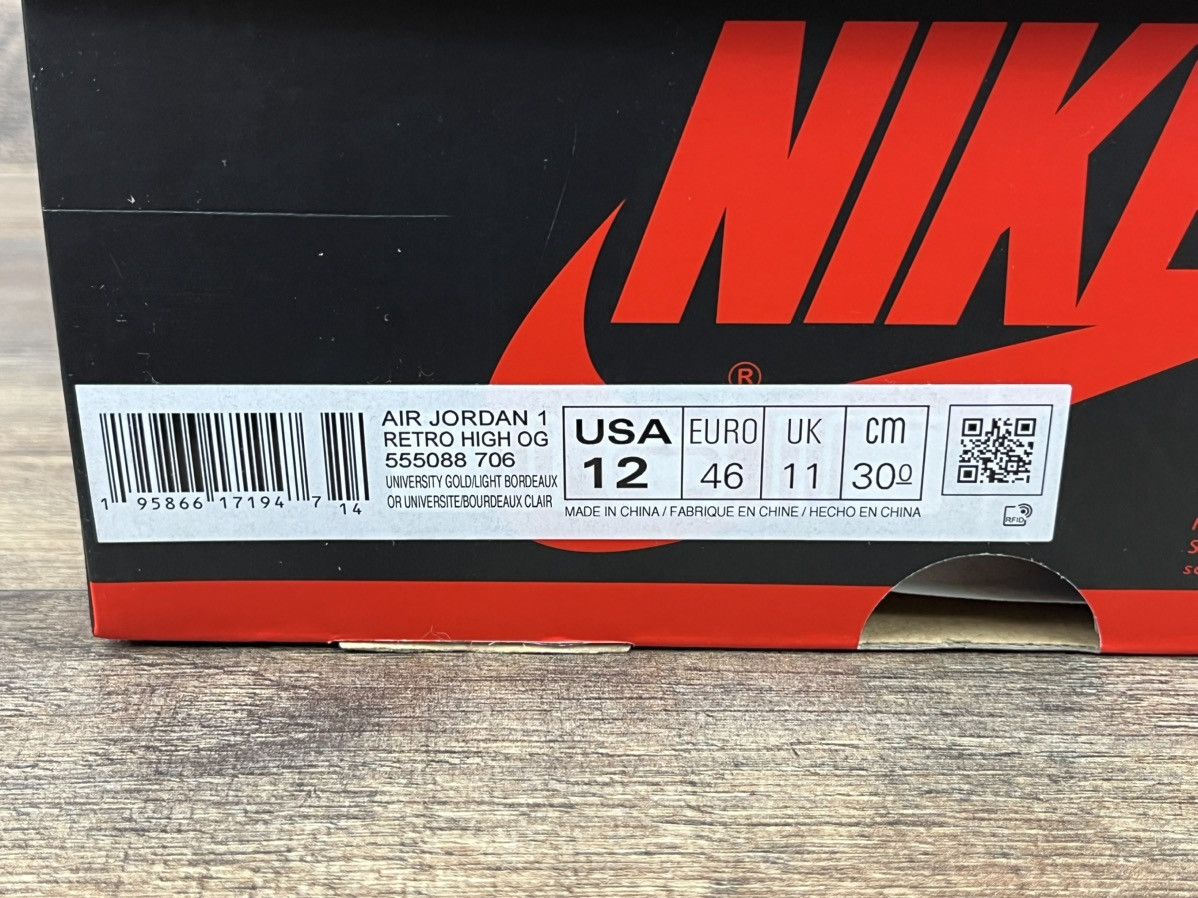 Jordan Brand Air Jordan 1 Retro High OG Brotherhood Size US 12 / EU 45 - 10 Thumbnail