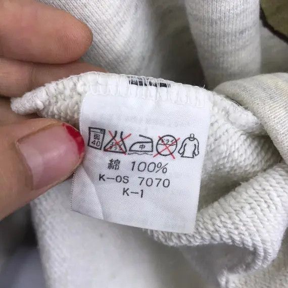 Disney × Vintage Vtg 90’ WINNIE THE POOH Cartoon Comic Honey Sweatshirt Size L / US 10 / IT 46 - 5 Thumbnail