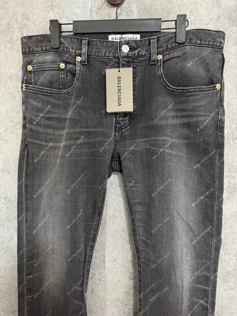 Balenciaga Balenciaga Full Print Bullet Screen Letter Logo Denim Pant Size US 32 / EU 48 - 2 Thumbnail
