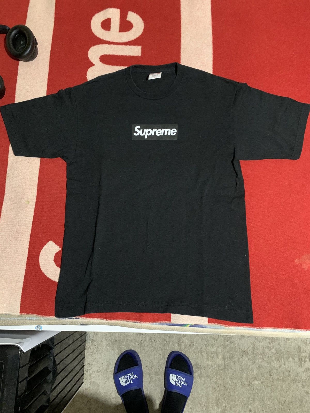 Supreme supreme friends and family (f&f) box logo tee Size US M / EU 48-50 / 2 - 4 Thumbnail