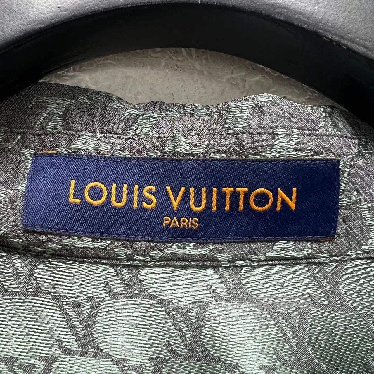 Louis Vuitton LV Louis Vuitton Short Sleeve Shirt SS24. Size US S / EU 44-46 / 1 - 4 Thumbnail