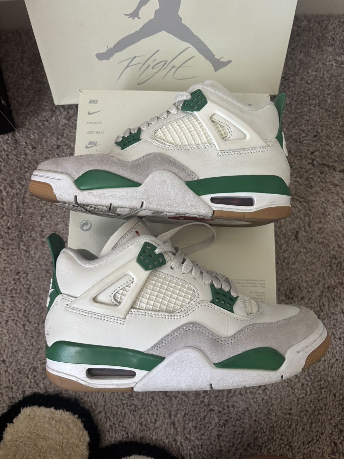 Nike Jordan 4 pine green Size US 5 / EU 37 - 3 Thumbnail