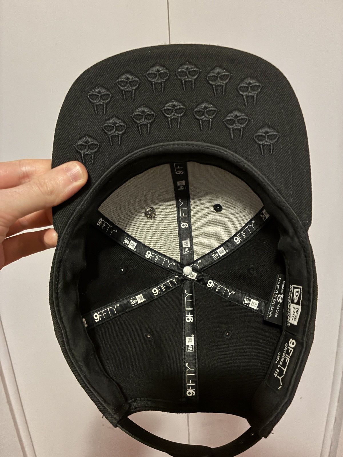 MF Doom New Era x MF DOOM METAL FACE VILLAIN snapback RARE Size ONE SIZE - 2 Thumbnail