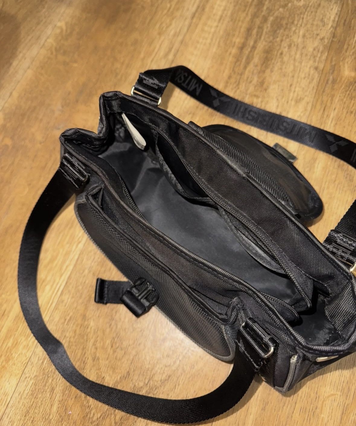 Vintage 2000s MITSUBISHI MOTORS SHOULDER BAG Size ONE SIZE - 5 Thumbnail
