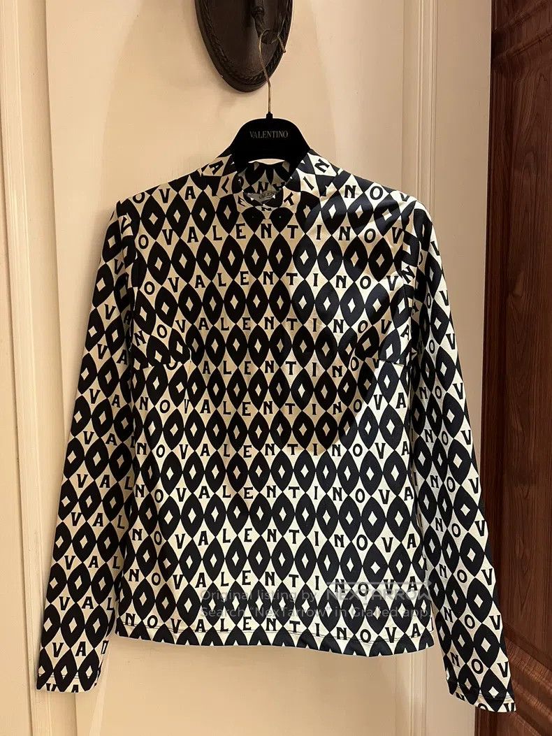 Valentino Valentino coat Size M / US 6-8 / IT 42-44 - 1 Thumbnail