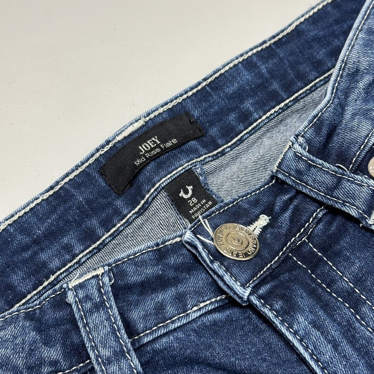 True Religion True Religion Joey mid rise flare y2k denim Size 28" / US 6 / IT 42 - 7 Thumbnail