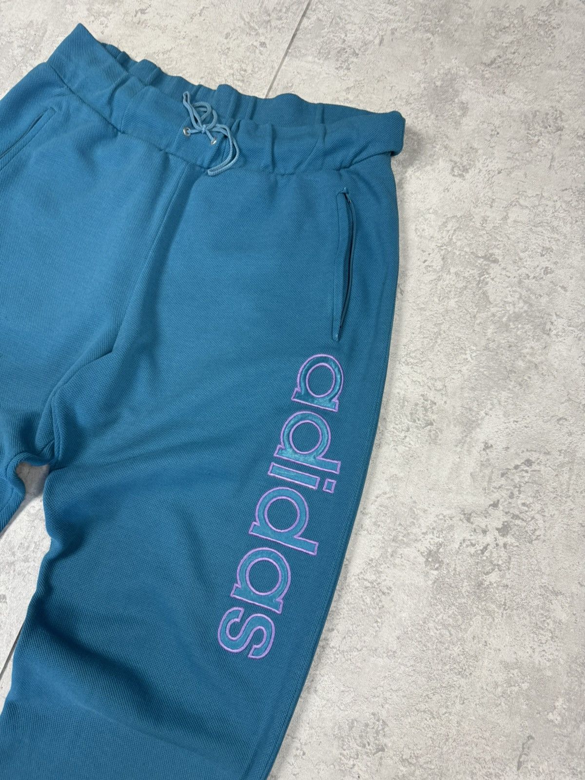 Adidas Vintage 90s RARE Men's ADIDAS Big Logo Blue Tracksuit Size L Size US L / EU 52-54 / 3 - 17 Thumbnail