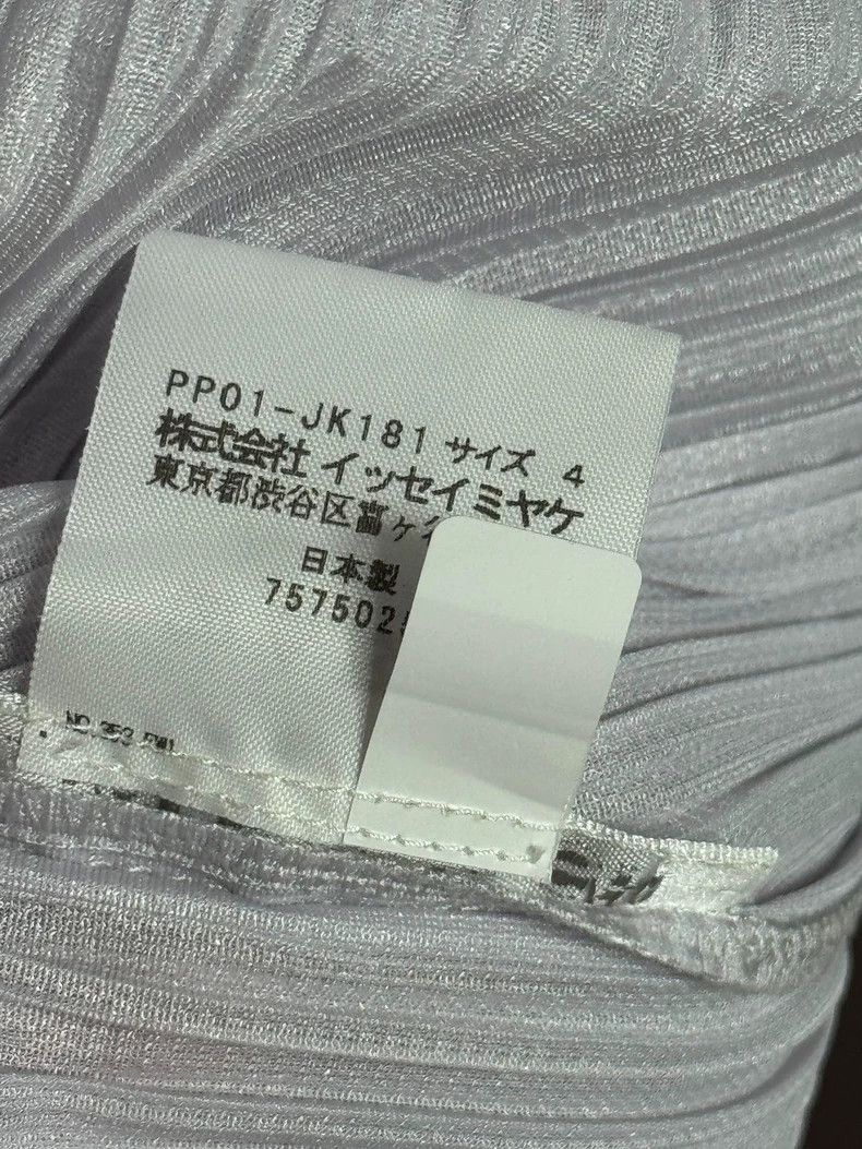 Issey Miyake Issey Miyake size:4 Light grey sleeveless high-neck pleate Size S / US 4 / IT 40 - 4 Thumbnail