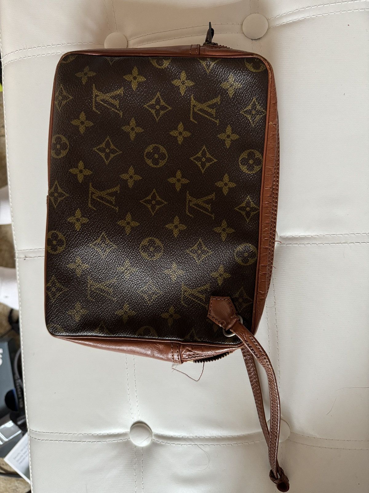 Louis Vuitton × Vintage Louis Vuitton clutch WORN Size ONE SIZE - 1 Thumbnail