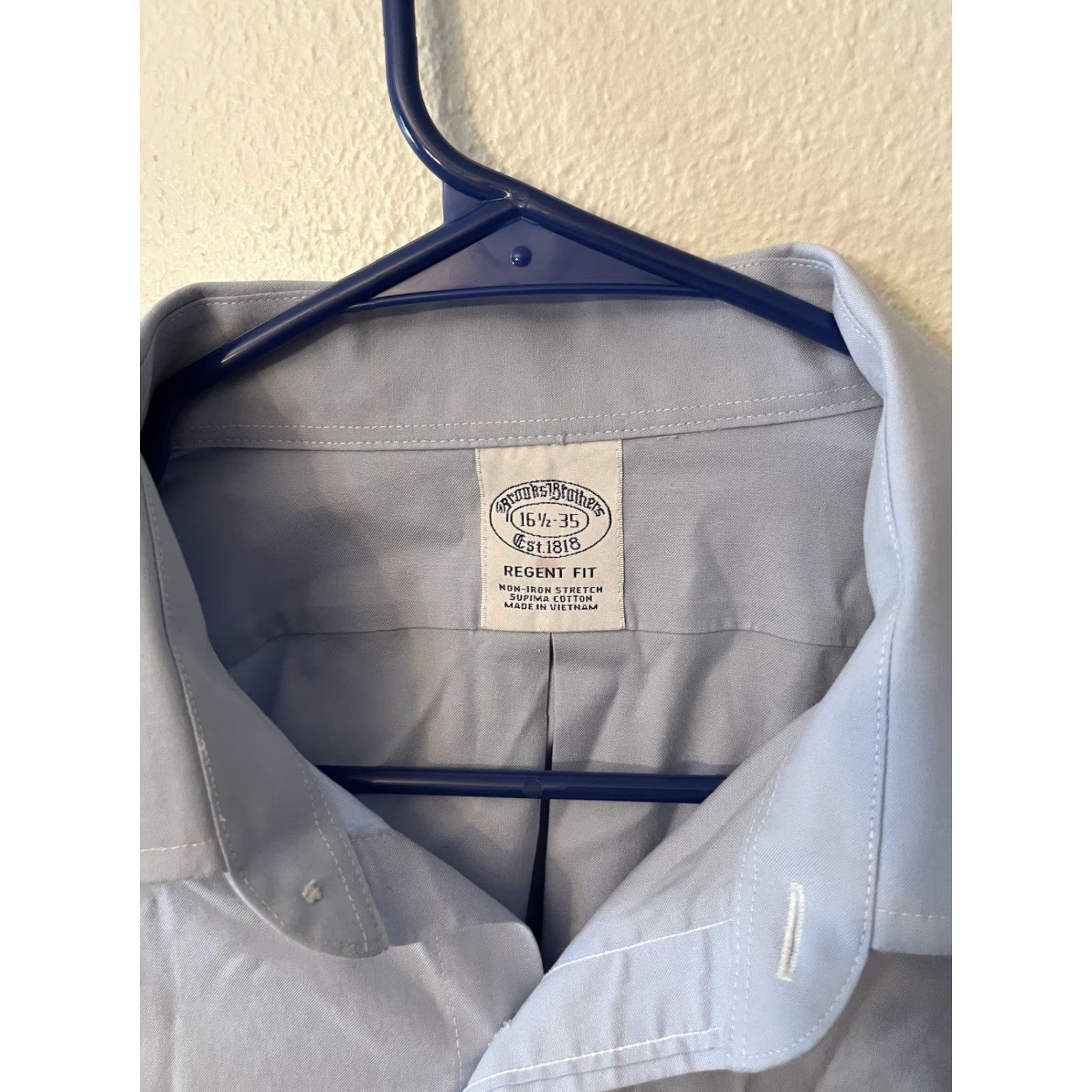 Brooks Brothers VINTAGE Brooks Brothers Regent Dress Shirt Mens Blue Solid Size 16.5-35 Collar Button-Down Long Sleeve Cap Regular Size US L / EU 52-54 / 3 - 2 Thumbnail