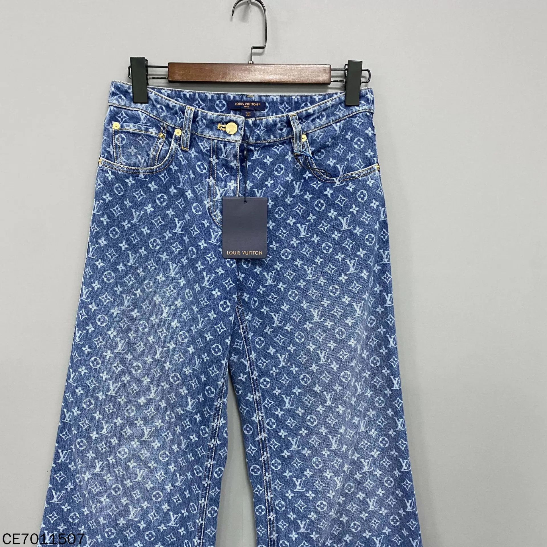 Louis Vuitton LV 25fw Washed Monogram All Over Print Jeans 38 Size 27" / US 4 / IT 40 - 2 Thumbnail