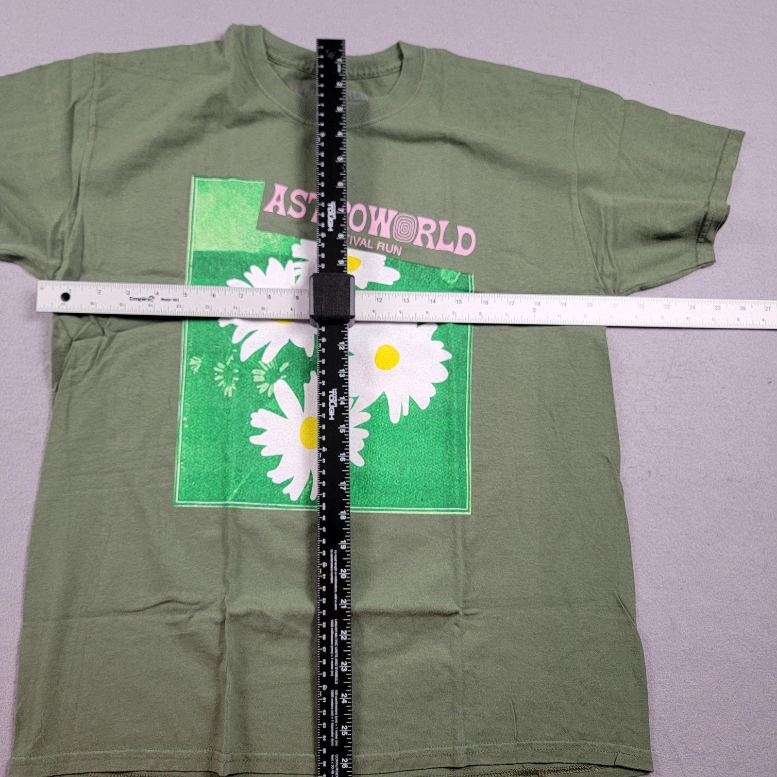 Travis Scott Astroworld Tee Unisex Size M Green Travis Scott Festival 940 Size US M / EU 48-50 / 2 - 4 Thumbnail