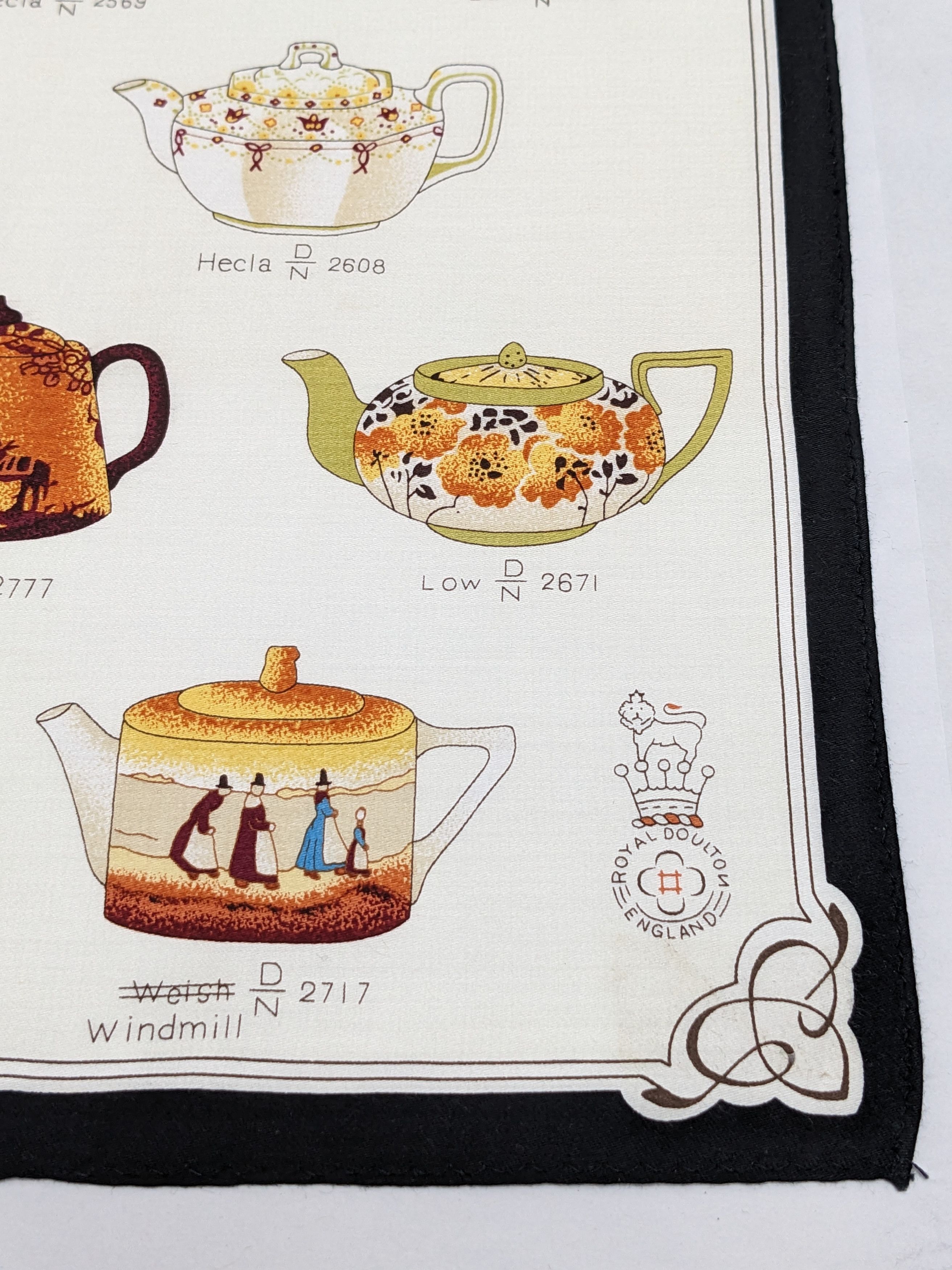 Other Royal Doulton England Antique Teapot Pattern Handkerchief Size ONE SIZE - 2 Thumbnail