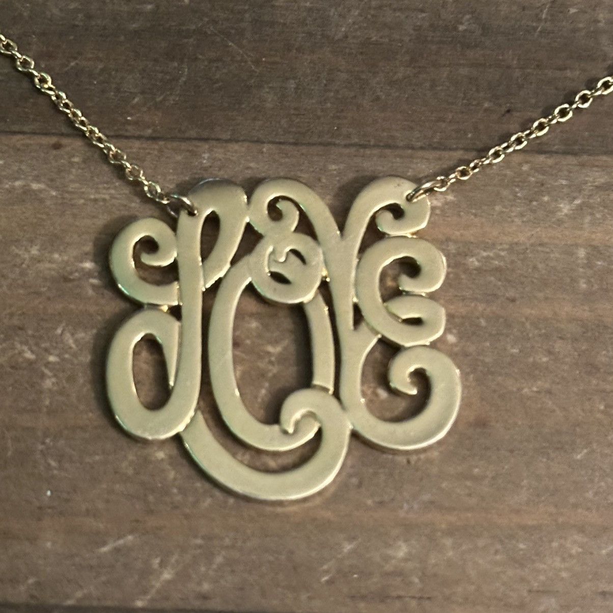 Other Gold tone monogram script Love necklace Size ONE SIZE - 3 Thumbnail
