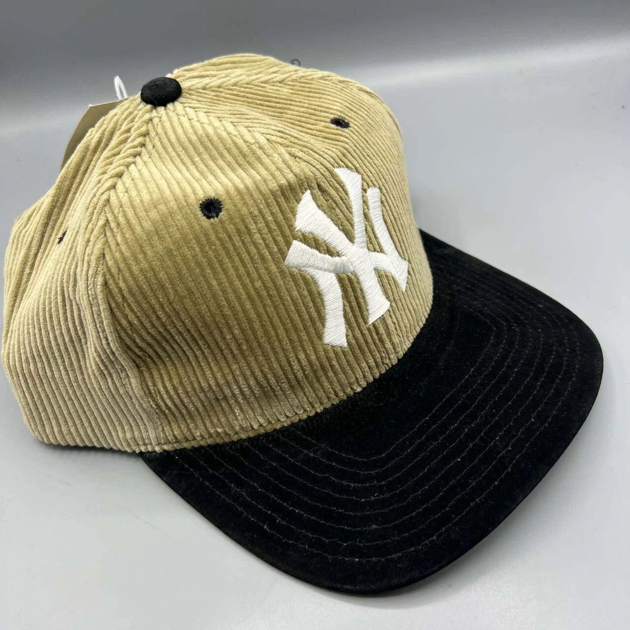 Twins Enterprise Inc. × Vintage New York Yankees Hat Men Corduroy Suede Strap Back New Size ONE SIZE - 4 Thumbnail