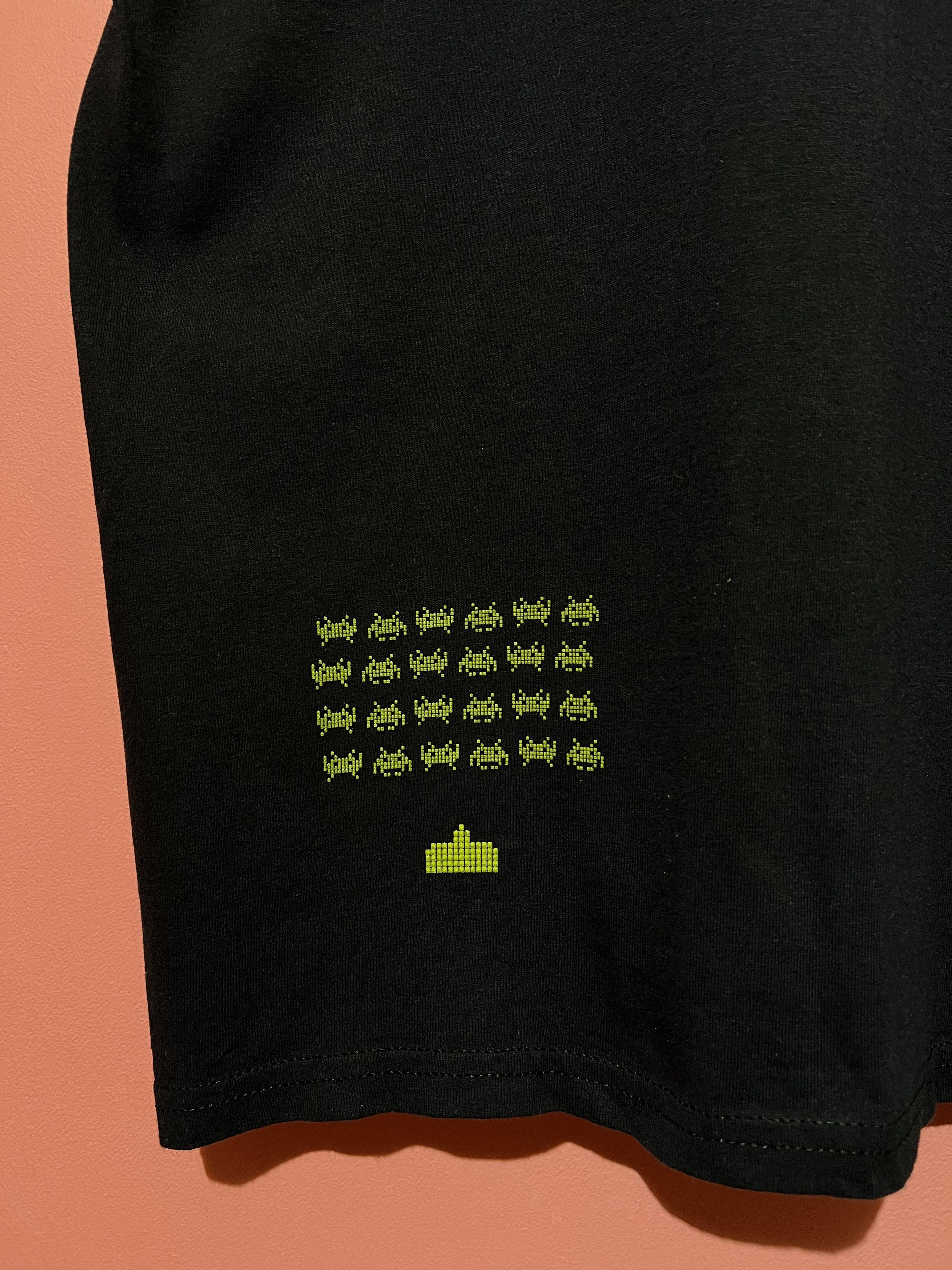 Gildan Space invaders retro brand tee t-shirt gildan Size US L / EU 52-54 / 3 - 4 Thumbnail