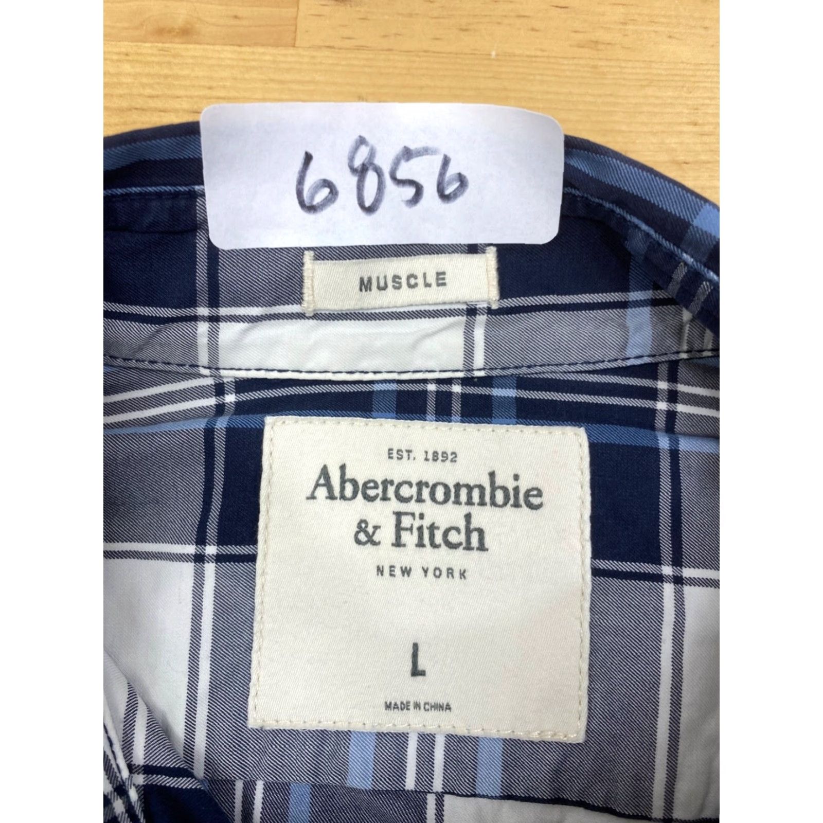 Abercrombie & Fitch Abercrombie & Fitch Button-Up Shirt L Long Sleeve Plaid Blue Casual Mens Regular Slim Size US L / EU 52-54 / 3 - 3 Thumbnail