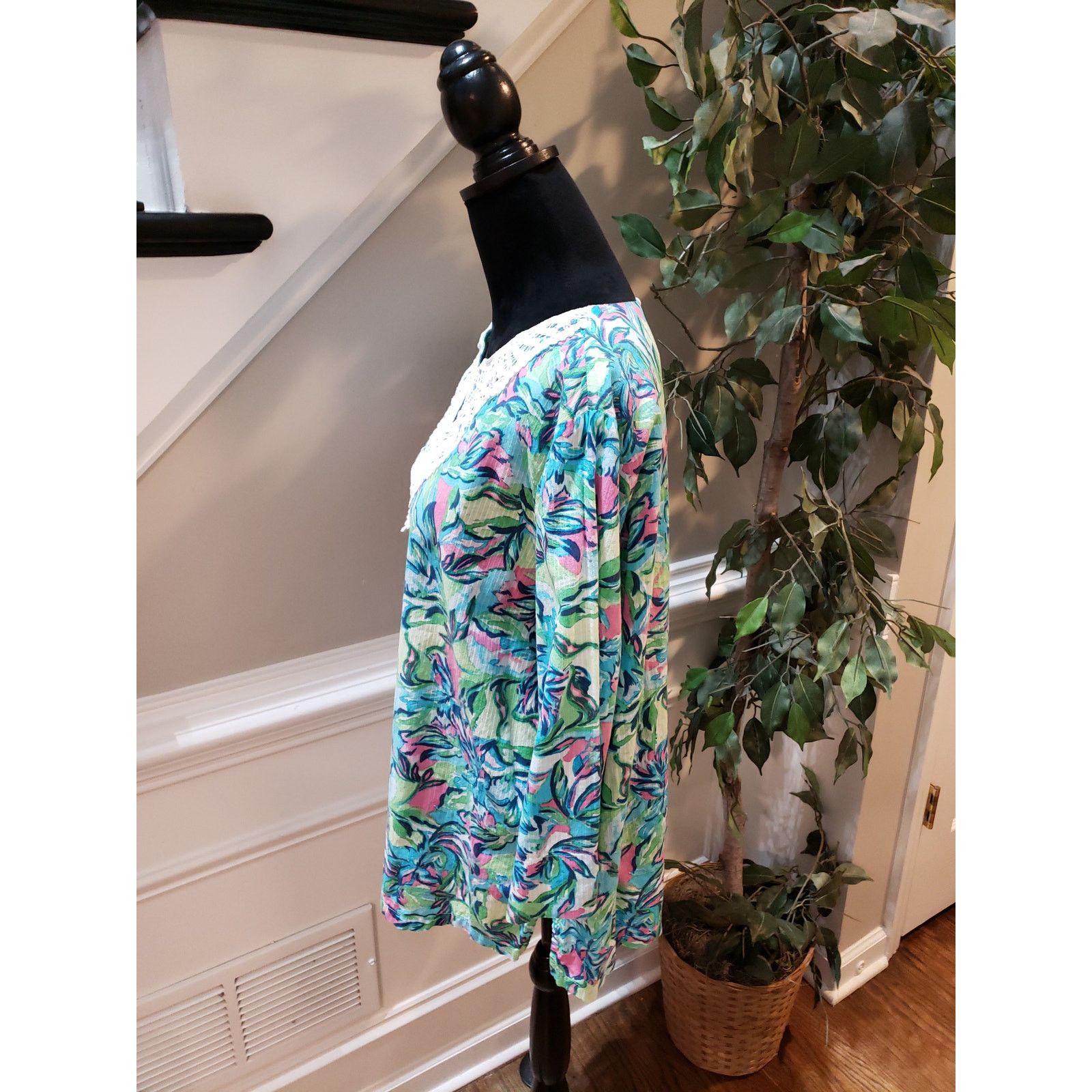 The Unbranded Brand Alfred Dunner L Multicolor V-Neck Floral Cotton Tunic Blouse Size L / US 10 / IT 46 - 8 Thumbnail