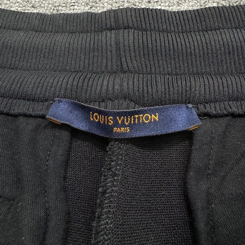 Louis Vuitton Louis Vuitton size m Printed slacks pants Nextarrow-2505 Size US 30 / EU 46 - 2 Thumbnail