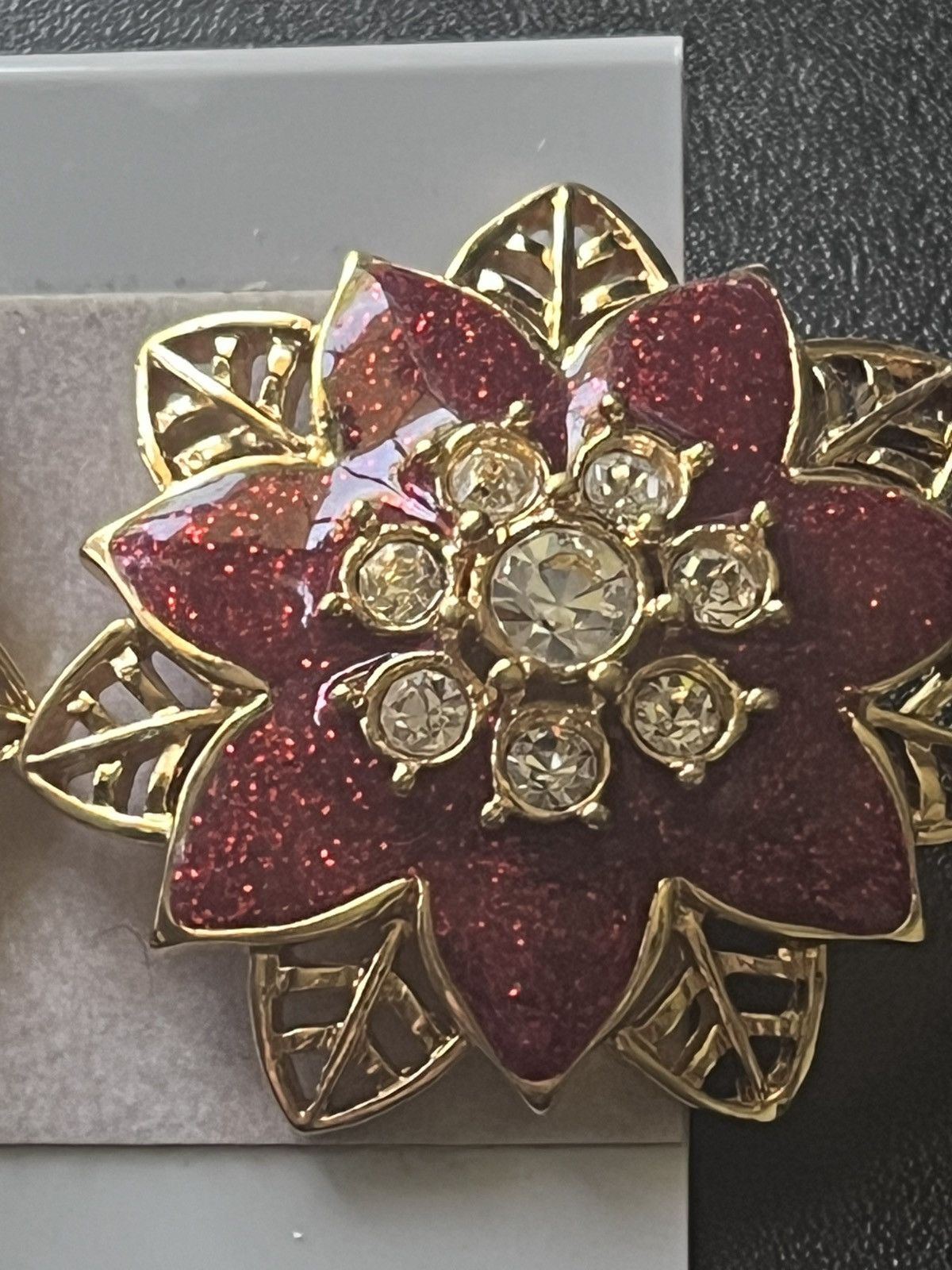 Other Vtg 1992 Avon Festive Sparkle Poinsettia Earrings Red Enamel Size ONE SIZE - 2 Thumbnail