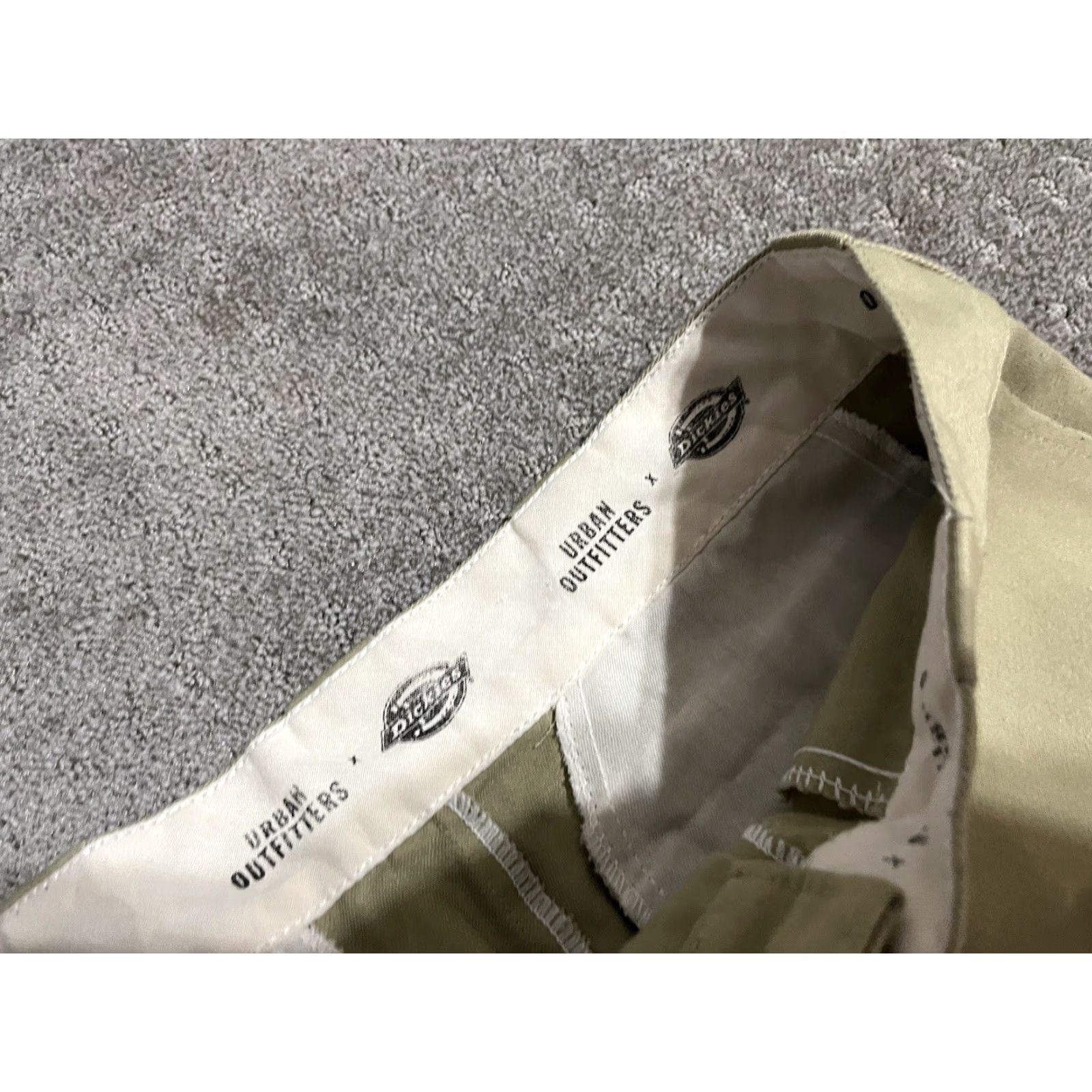 Dickies Dickies Unisex Adults Pants Workwear 28x26 Beige Khaki 28 Inseam Chino Casual Regular Vintage: No (but avoid adding "Vintage" since Not Vintage) Size US 28 / EU 44 - 6 Thumbnail