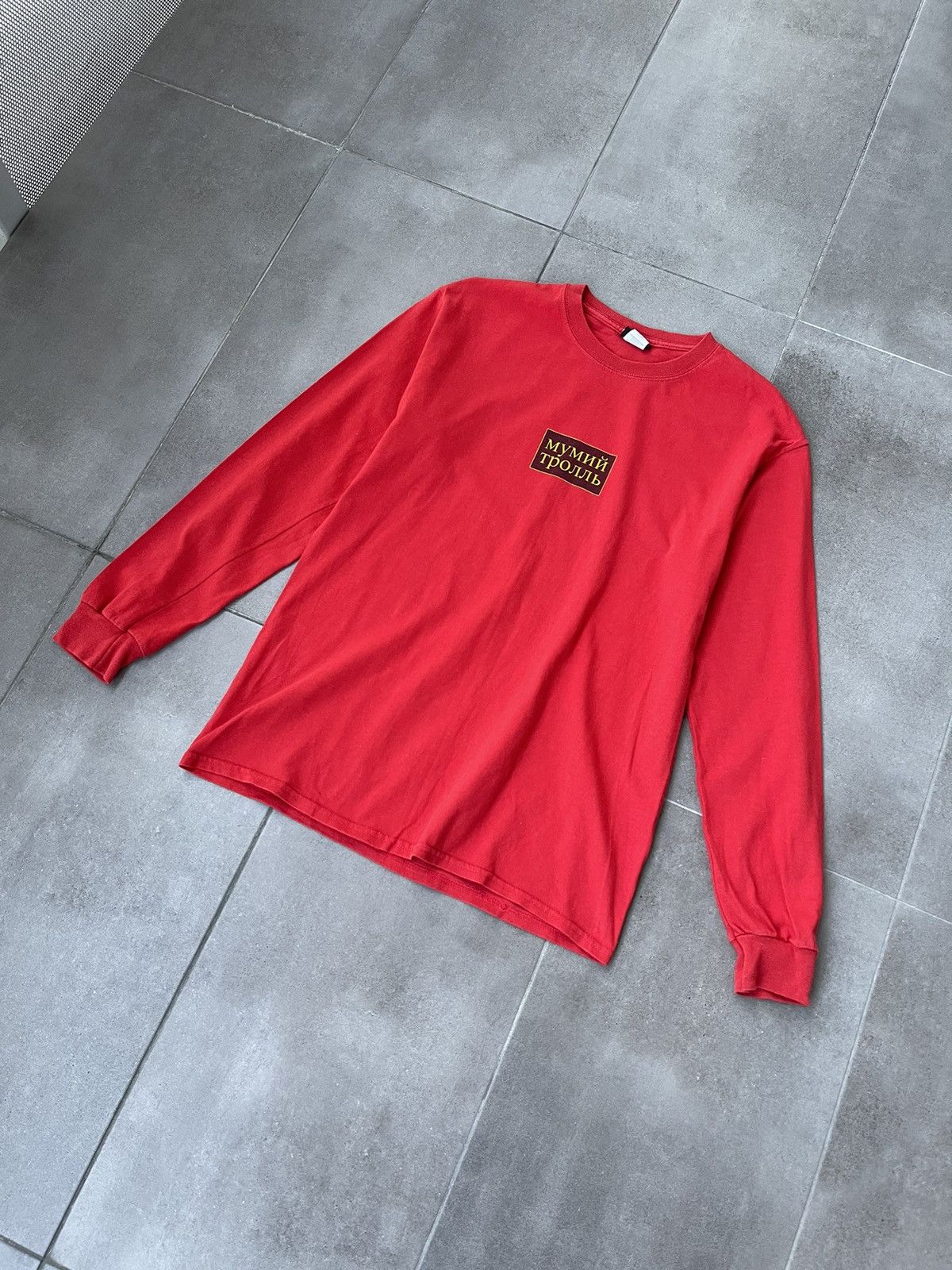 Gosha Rubchinskiy AW17 Gosha Rubchinskiy Mumiy Troll Red Longsleeve Size US M / EU 48-50 / 2 - 2 Thumbnail